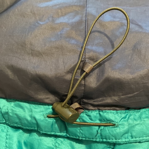 Patagonia Primaloft Quilted Jacket with Pullcord Cinchable Bottom Hem - Picture 5 of 8